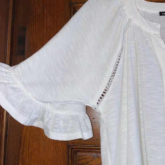 White Top - Picture 4 of 7